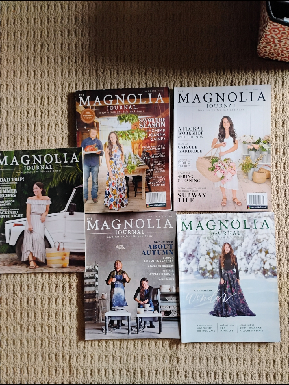 Magazine - Assorted Covers (Set of 5)